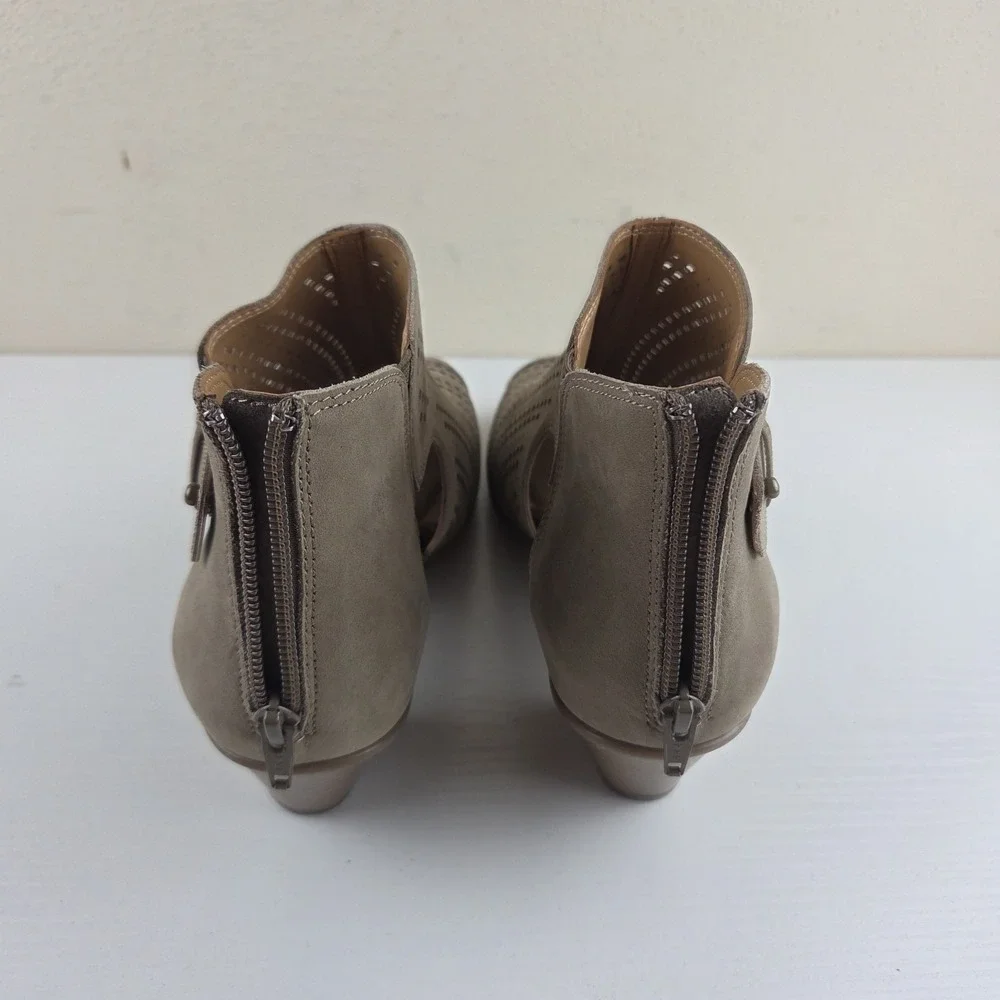 Earth Keri Sandals Shoes Womens Taupe Perforated Block Heel Leather Zip Up 8.5 D